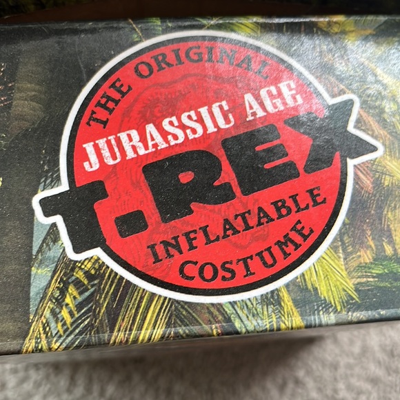 T. Rex blow up costume - Picture 2 of 4